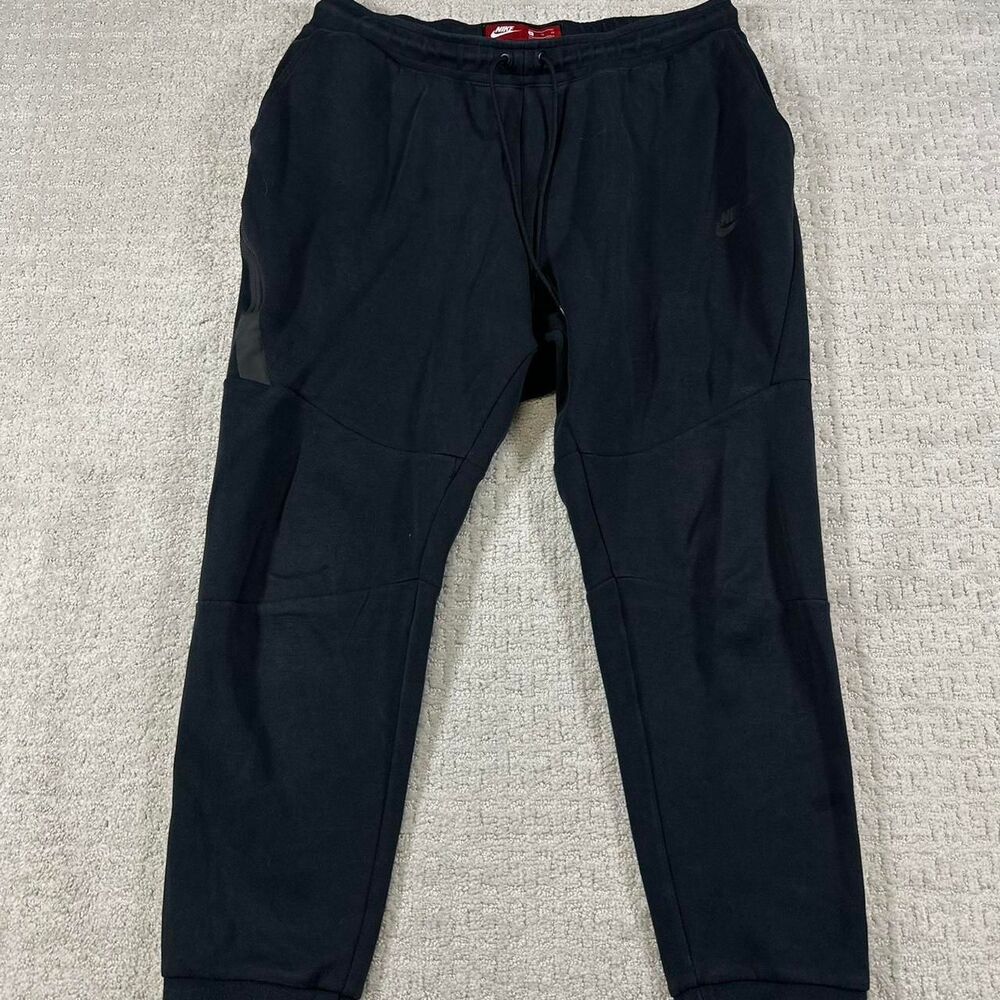 Nike Men's Black Joggers-tracksuits